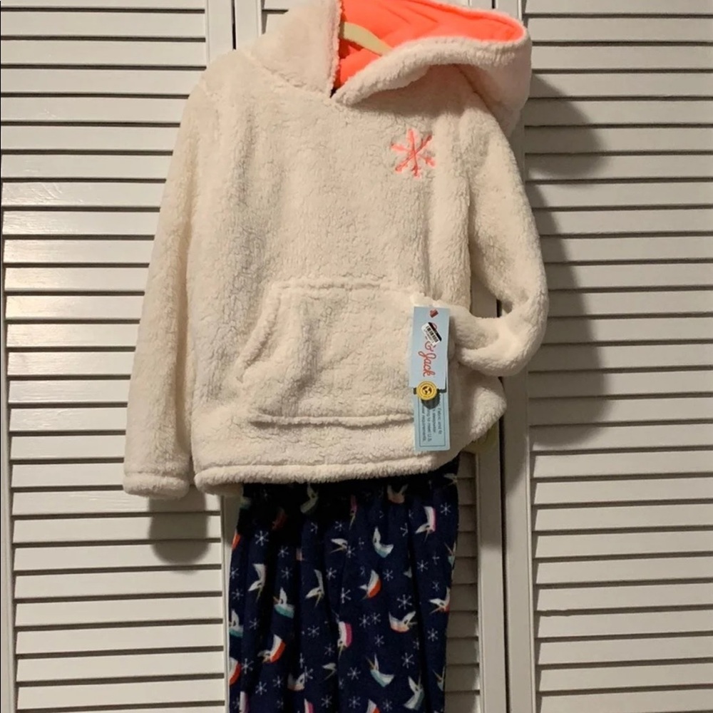 Girls pajamas with unicorn